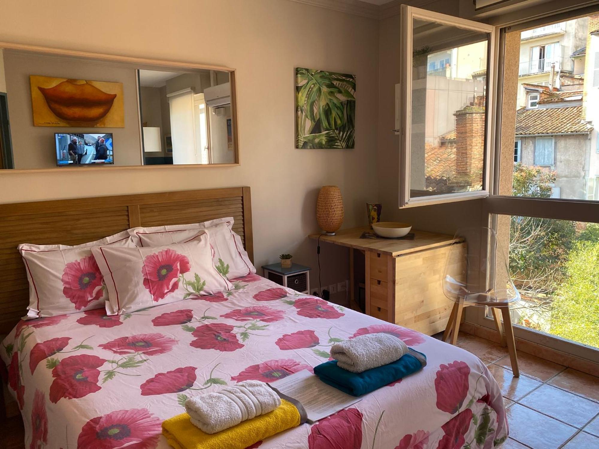 شقة Meuble Tourisme Carmes 2 Etoiles, Entree Autonome,Wifi, Climatise, Petit Parking Prive تولوز المظهر الخارجي الصورة